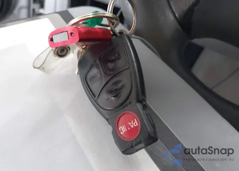 2003 Mercedes-Benz C 240 z USA, uszkodzony, nr VIN WDBRF61J43E011539